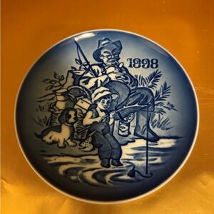 1998 Royal Copenhagen Blue Ceramic Art & Annual  Limited Editional Plate